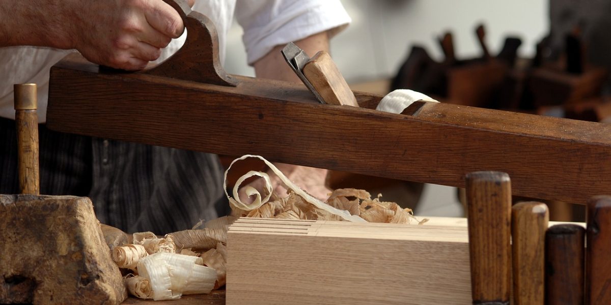 Comment_un_logo_en_bois_peut_ajouter_une_touche_unique_à_votre_entreprise_?